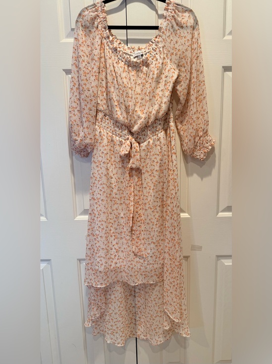 Luxology Dresses & Skirts - Luxology Long-Sleeve Floral Maxi High Low Dress in Cream and Coral Pink